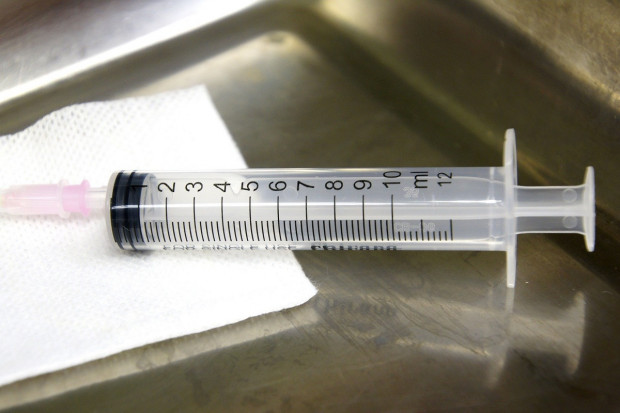 Apteki w systemie szczepień przeciwko grypie? MZ: obecnie nie jest to procedowane