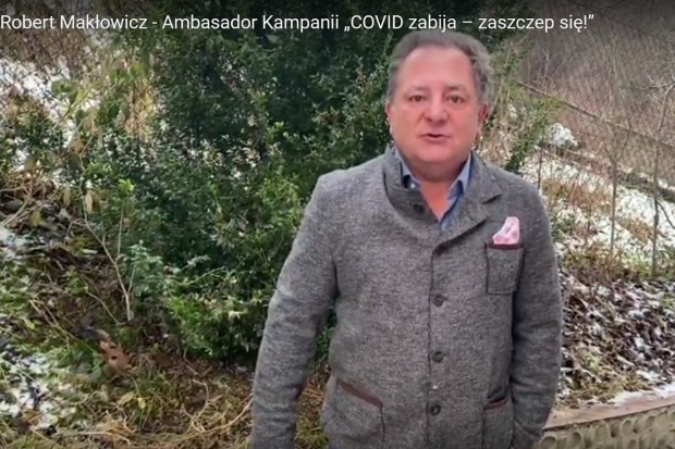 Jednym z ambasadorów kampanii jest Robert Makłowicz, krytyk kulinarny, dziennikarz, publicysta, podróżnik, geniusz smaku i słowa (fot. screen) Już nie mogę się doczekać, by się przeciw COVID-owi zaszczepić