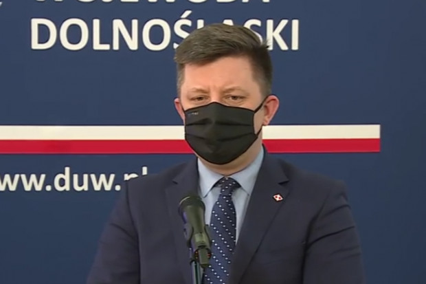 Fot. LJ Dworczyk: pierwsze punkty szczepień w aptekach w drugiej połowie maja; pierwsze drive-thru już są