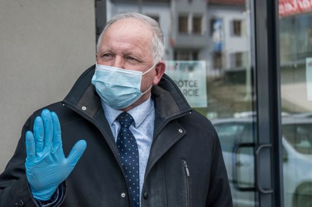 Burmistrz Miasta Augustyn Ormanty po raz kolejny interweniuje w sprawie prawidłowego funkcjonowania aptek na terenie gminy. Fot. Gmina Kalwaria Zebrzydowska/Fb Burmistrz Kalwarii Zebrzydowskiej nie odpuści aptekom uchylającym się od dyżurów