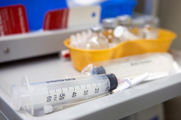 Rząd: obecnie nie ma planu wprowadzenia obowiązku szczepień w Polsce