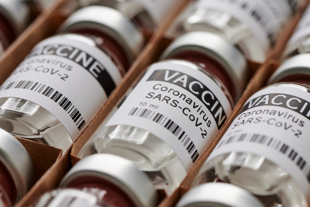 Komisja Europejska zatwierdziła zakup 200 mln szczepionki Novavax
